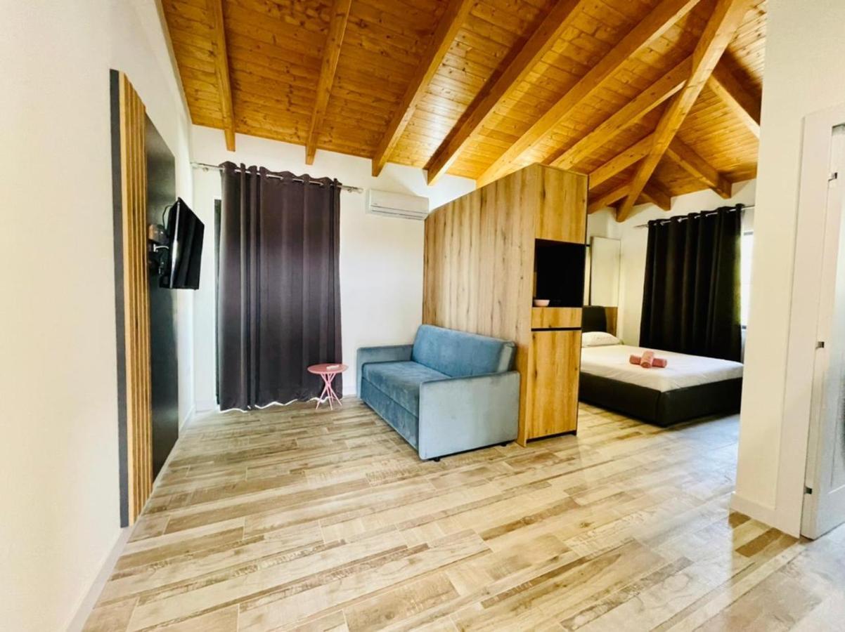 Adriatik Hotel Vlorë Extérieur photo
