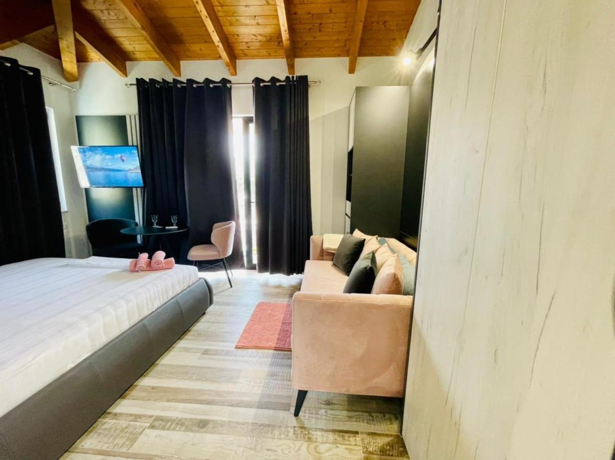 Adriatik Hotel Vlorë Extérieur photo