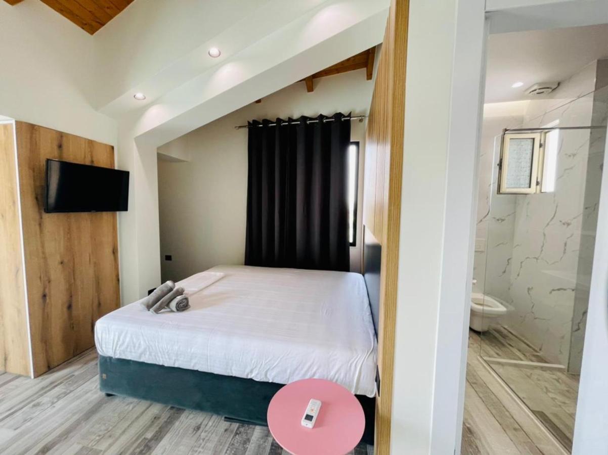 Adriatik Hotel Vlorë Extérieur photo