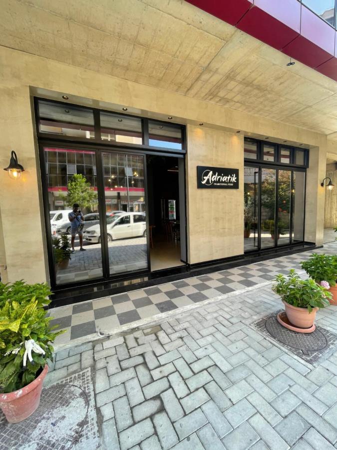 Adriatik Hotel Vlorë Extérieur photo
