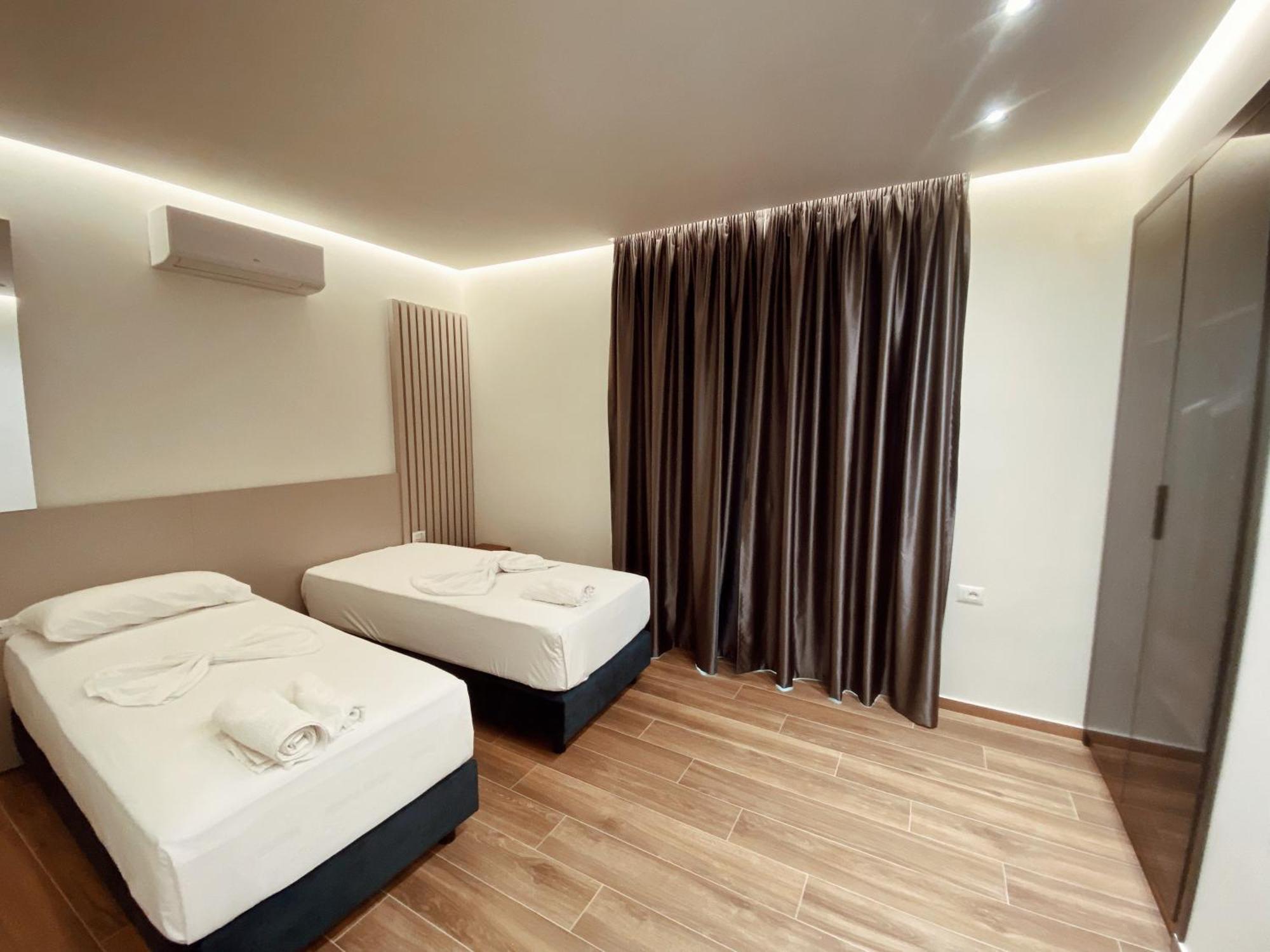 Adriatik Hotel Vlorë Extérieur photo